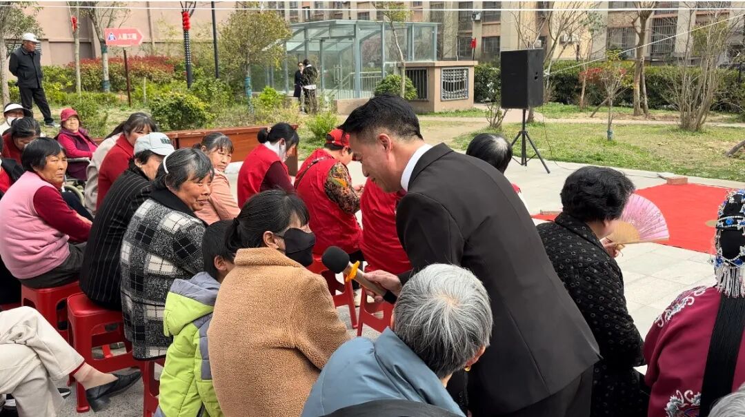 社區(qū)行20期6.jpg 社區(qū)行20期6.jpg