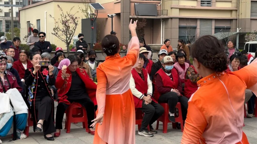 社區(qū)行20期5.jpg 社區(qū)行20期5.jpg